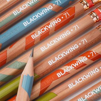 Blackwing Volumes Vol. 71