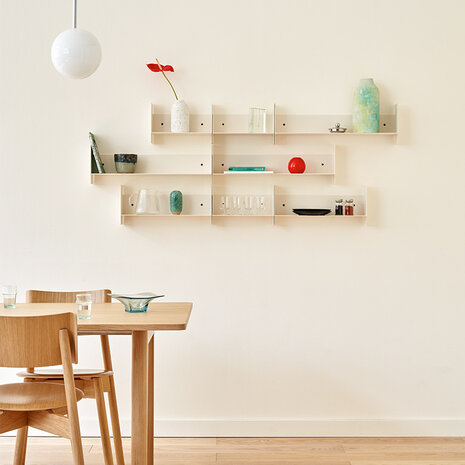 tiptoe pli shelves