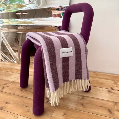 Maison Deux Candywrap blanket Lilac Aubergine