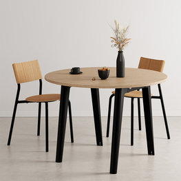 Tiptoe design table legs, chairs and tables - Hoeked